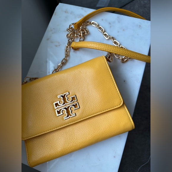 Tory Burch Britten Chain Wallet - Picture 1 of 6